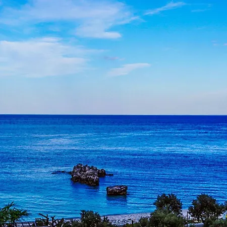Beachfront Pelion Getaways - Palia